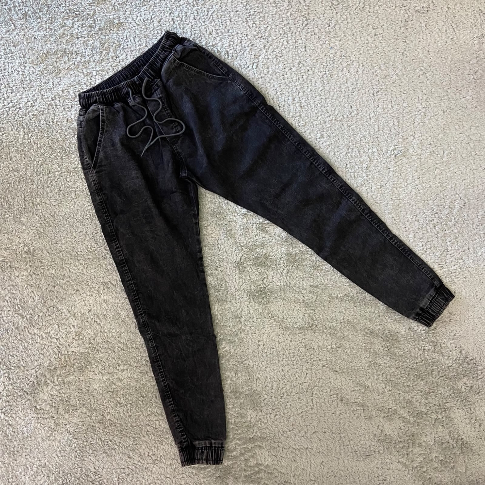 JOGGER ESTONADA
