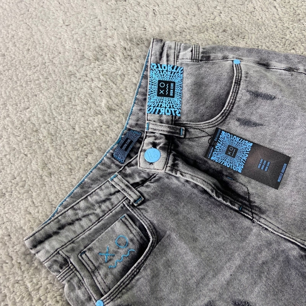BERMUDA BROW JEANS 2