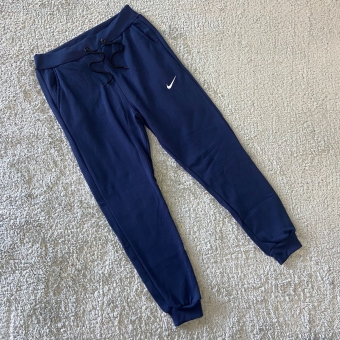 CALÇA MOLETOM NK