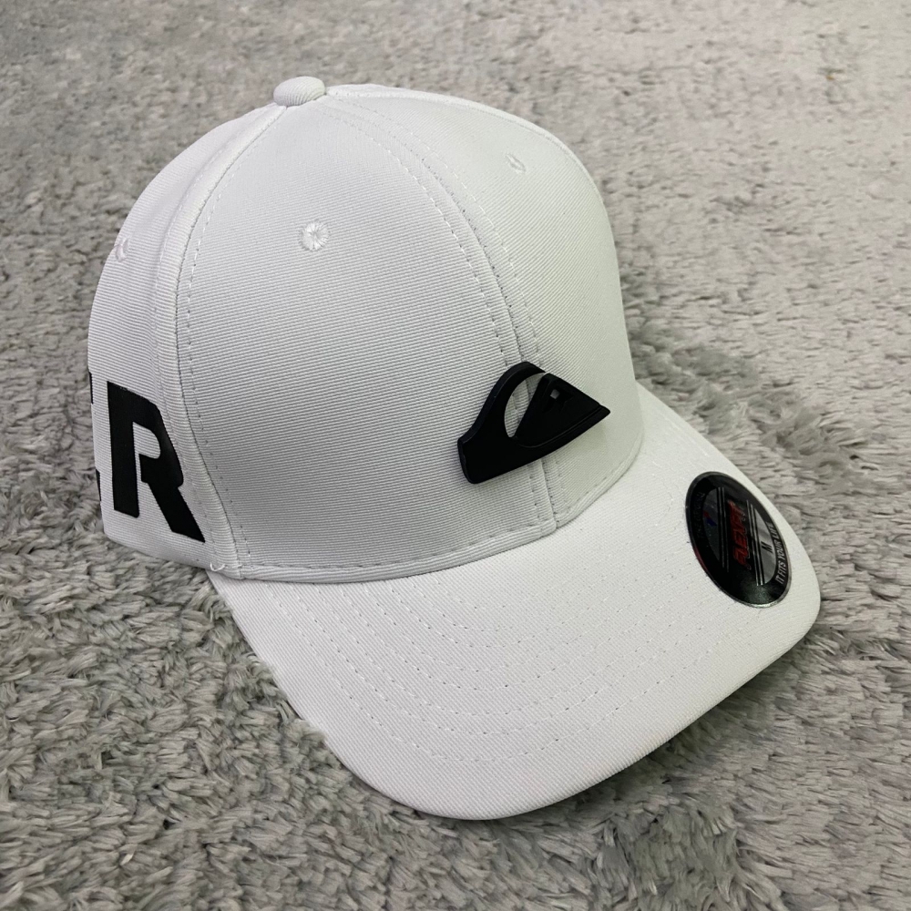 BONÉ QK - BRANCO