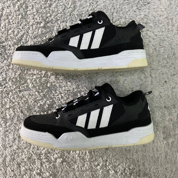 TENIS ADI - PRETO/BRANCO