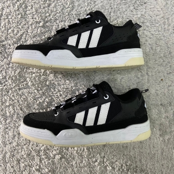 TENIS ADI