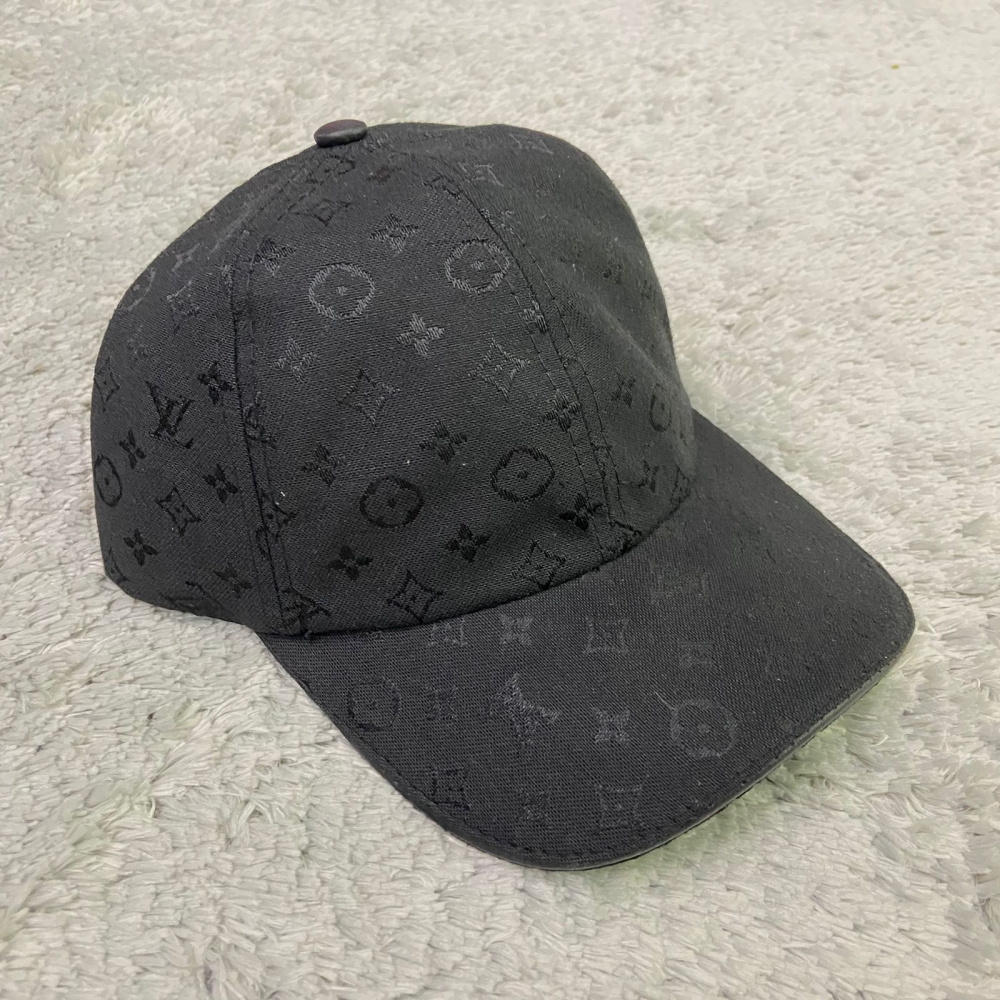 BONÉ GUC 4 - PRETO