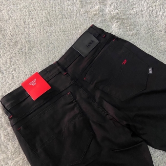 CALÇA GRIFE PRETA