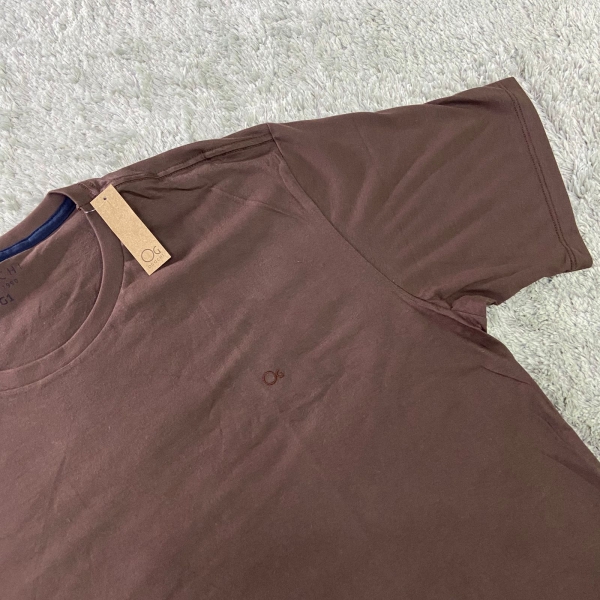 CAMISETA OGOCHI PLUS I - MARROM