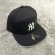 BONÉ ABA RETA NY 2 - PRETO/BRANCO