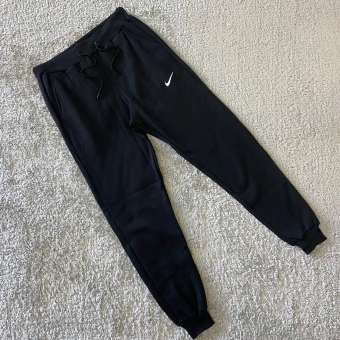 CALÇA MOLETOM NK